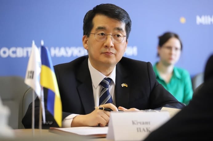Офіційна зустріч у Міністерстві освіти і науки України